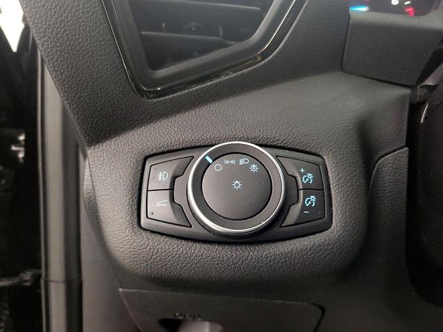 Photo of 2017 Black Ford Escape