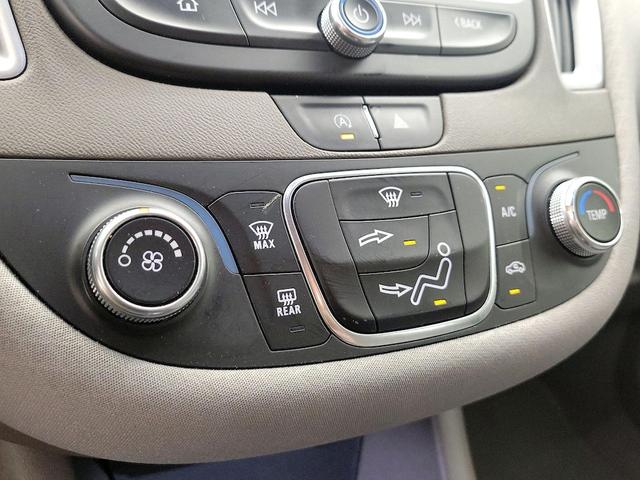 Photo of 2020 Black Chevrolet Malibu