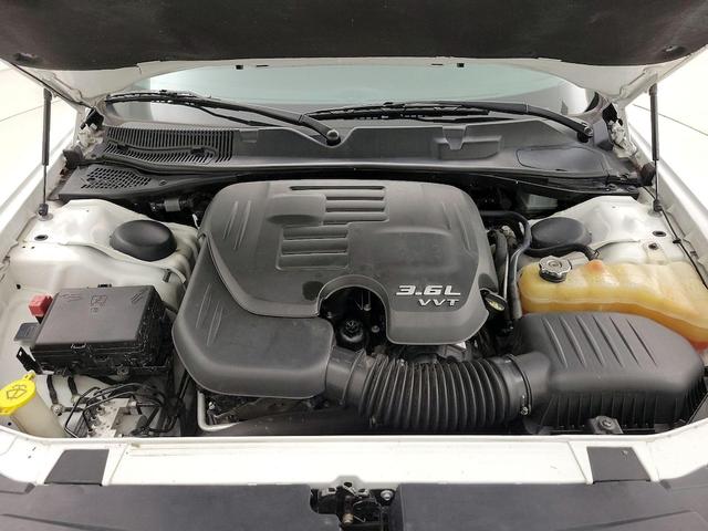 Photo of 2017 White Dodge Challenger