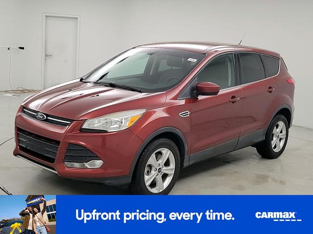 Photo of 2015 Red Ford Escape