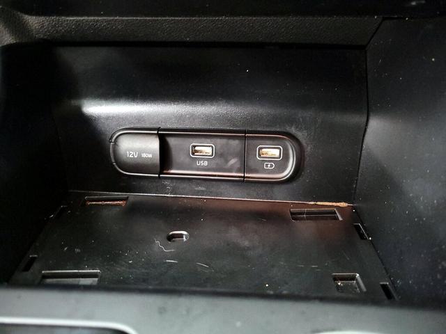 Photo of 2023 White Kia K5