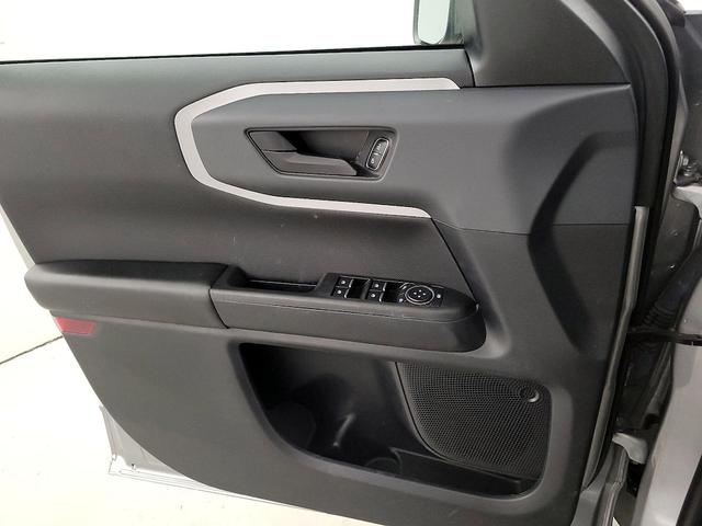 Photo of 2022 Silver Ford Bronco Sport