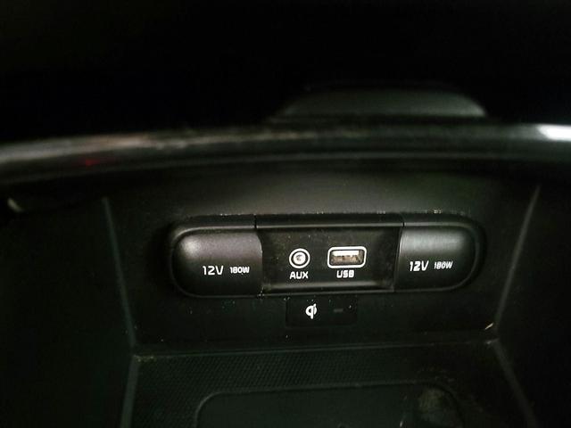 Photo of 2019 White Kia Sorento