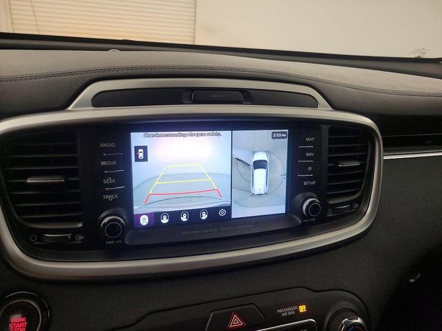 Photo of 2019 White Kia Sorento