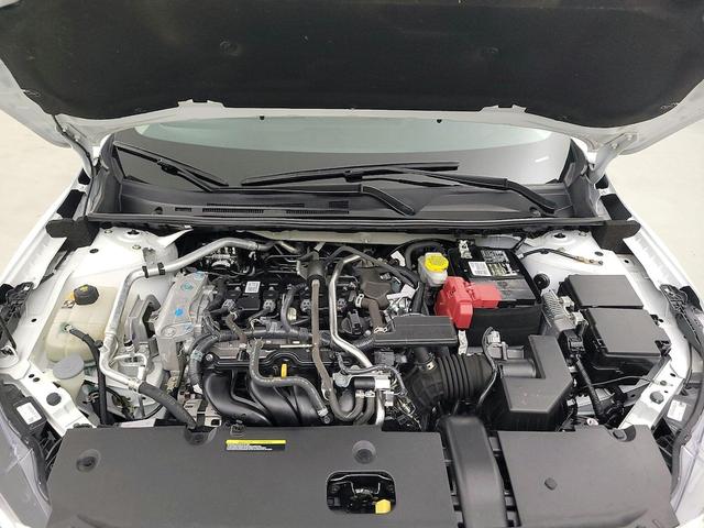 Photo of 2022 White Nissan Sentra