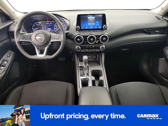 Photo of 2024 White Nissan Sentra