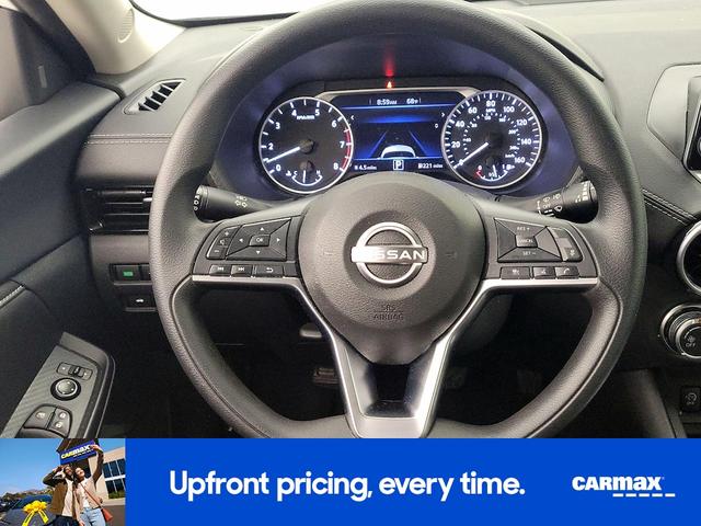 Photo of 2024 White Nissan Sentra