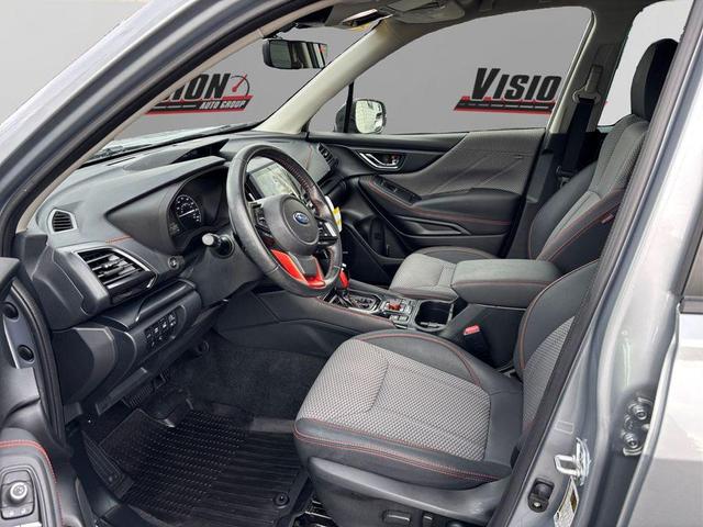 Photo of 2023 Ice Silver Metallic Subaru Forester