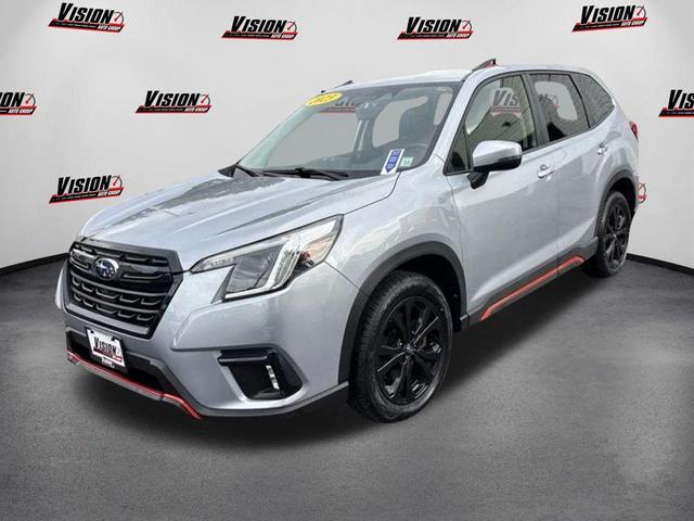 Photo of 2023 Ice Silver Metallic Subaru Forester