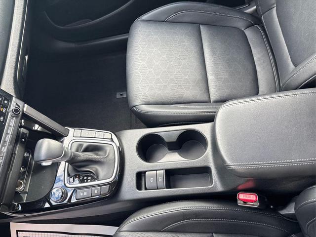Photo of 2024 Steel Gray Kia Seltos