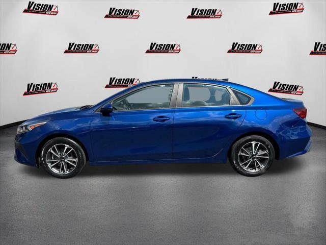 Photo of 2023 Deep Sea Blue Kia Forte