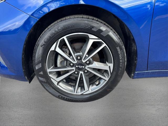 Photo of 2023 Deep Sea Blue Kia Forte