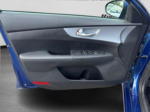 Photo of 2023 Deep Sea Blue Kia Forte