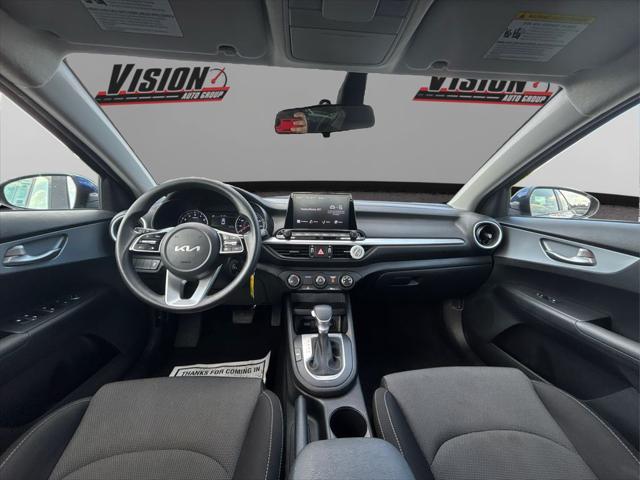 Photo of 2023 Deep Sea Blue Kia Forte