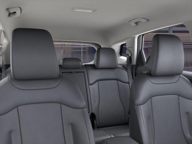 Photo of 2025 Glacial White Pearl Kia Sportage