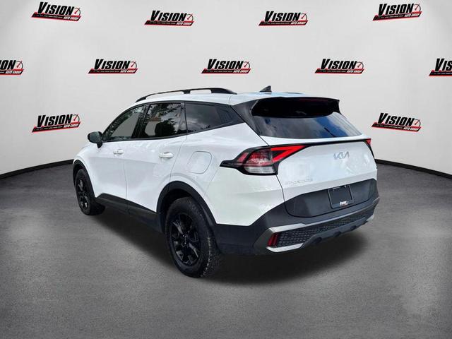 Photo of 2023 Glacial White Pearl Kia Sportage