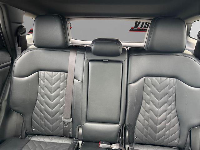 Photo of 2023 Glacial White Pearl Kia Sportage