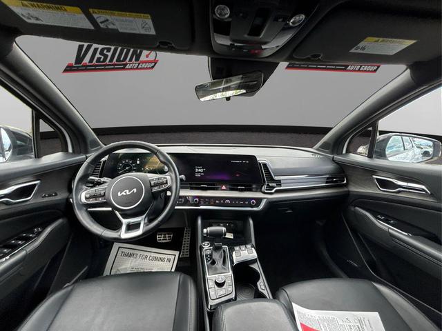 Photo of 2023 Glacial White Pearl Kia Sportage