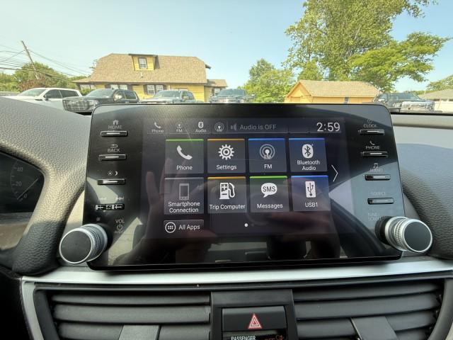 Photo of 2022 White Honda Accord