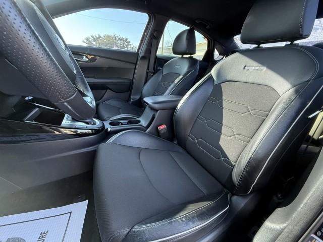 Photo of 2021 Orange Kia Forte