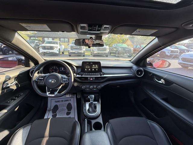 Photo of 2021 Orange Kia Forte