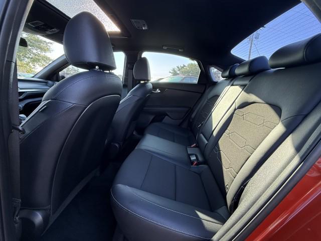 Photo of 2021 Orange Kia Forte