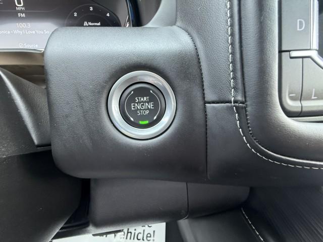 Photo of 2024 White GMC Yukon