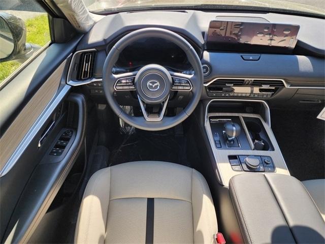 Photo of 2025 Zircon Mazda CX-70