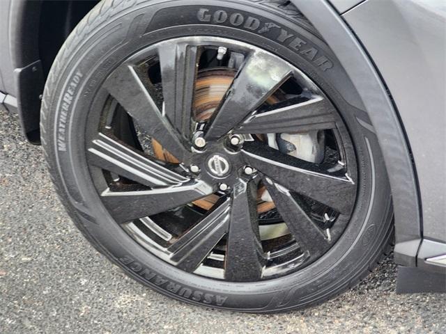 Photo of 2017 Gun Metallic Nissan Murano