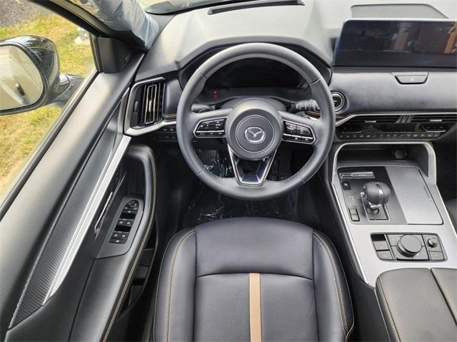 Photo of 2025 Zircon Sand Metallic Mazda CX-70