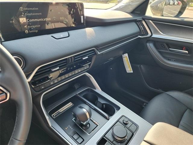 Photo of 2025 Zircon Mazda CX-70