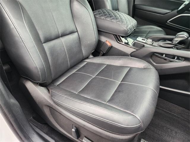 Photo of 2022 Glacial White Pearl Kia Telluride
