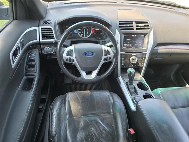 Photo of 2011 Sterling Gray Metallic Ford Explorer