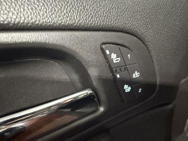 Photo of 2008 Gray Chevrolet Suburban