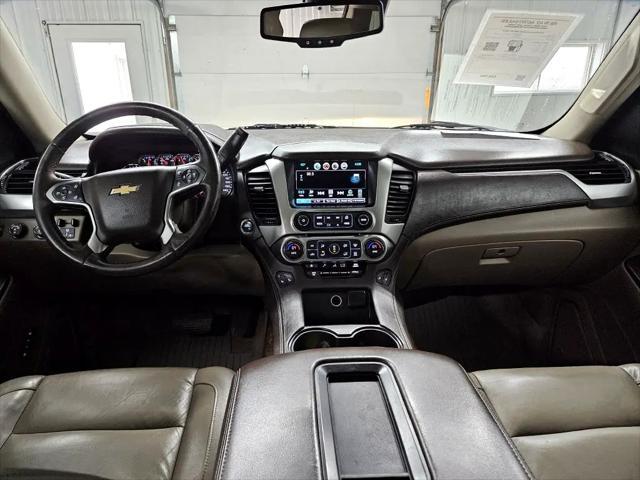 Photo of 2018 White Chevrolet Suburban