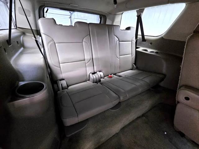 Photo of 2018 White Chevrolet Suburban
