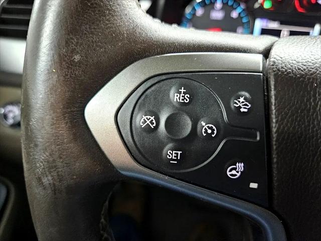 Photo of 2018 White Chevrolet Suburban