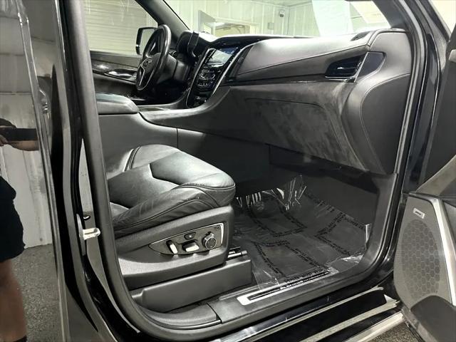 Photo of 2019 Black Cadillac Escalade