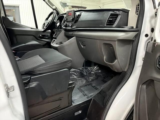 Photo of 2020 White Ford Transit-350