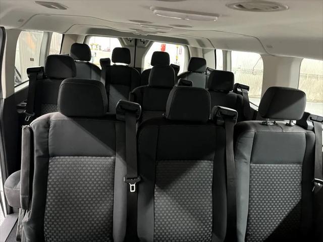 Photo of 2020 White Ford Transit-350