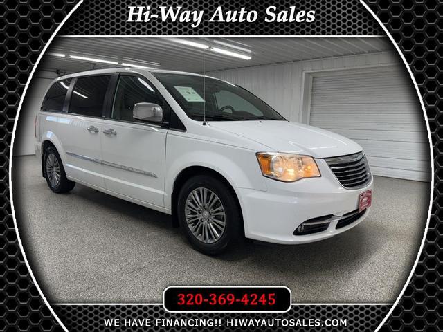Photo of 2014 White Chrysler Town & Country
