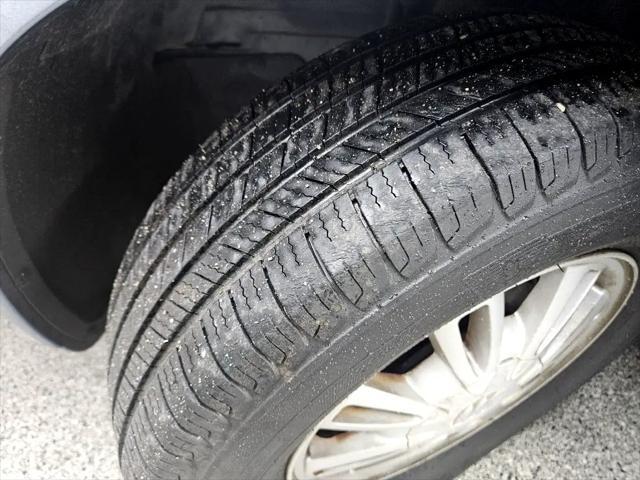 Photo of 2002 Blue Buick LeSabre
