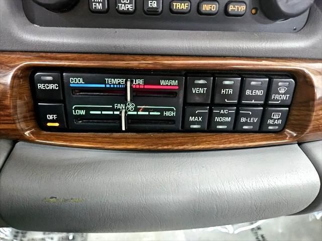 Photo of 2002 Blue Buick LeSabre