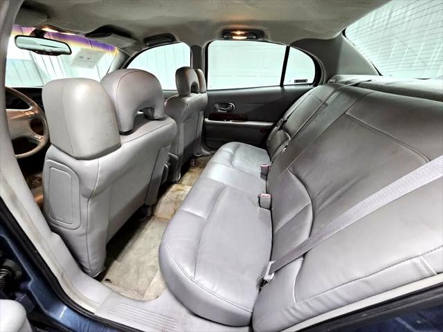 Photo of 2002 Blue Buick LeSabre