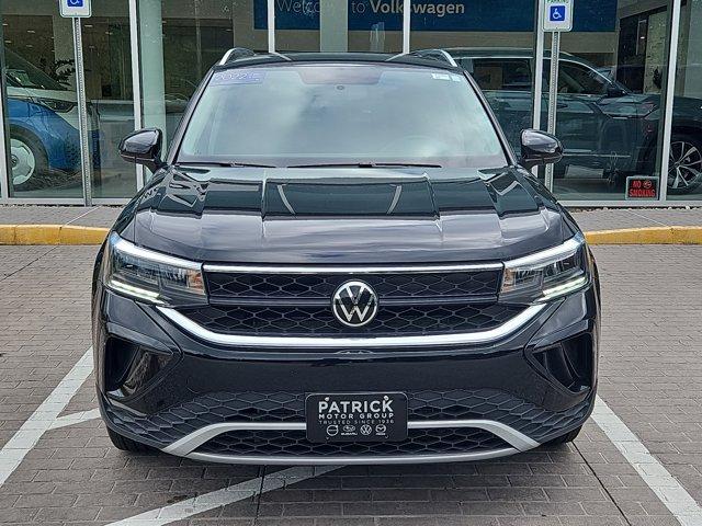 Photo of 2022 Deep Black Pearl Effect Volkswagen Taos