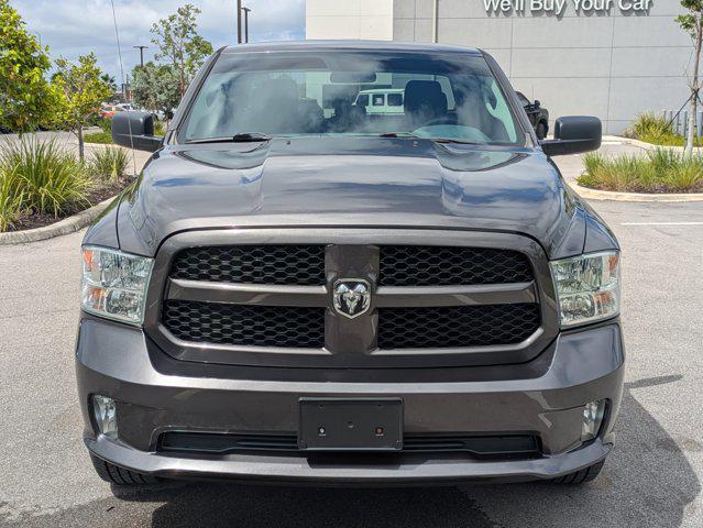 Photo of 2018 Brilliant Black Crystal Pearlcoat RAM 1500