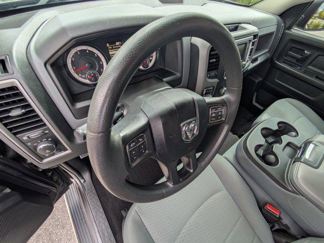 Photo of 2018 Brilliant Black Crystal Pearlcoat RAM 1500