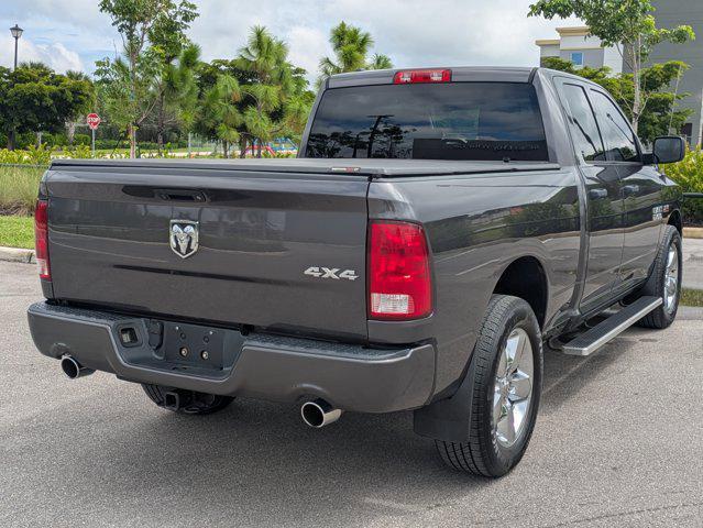 Photo of 2018 Brilliant Black Crystal Pearlcoat RAM 1500