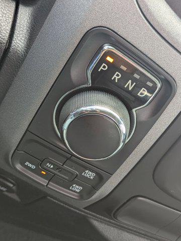 Photo of 2018 Brilliant Black Crystal Pearlcoat RAM 1500