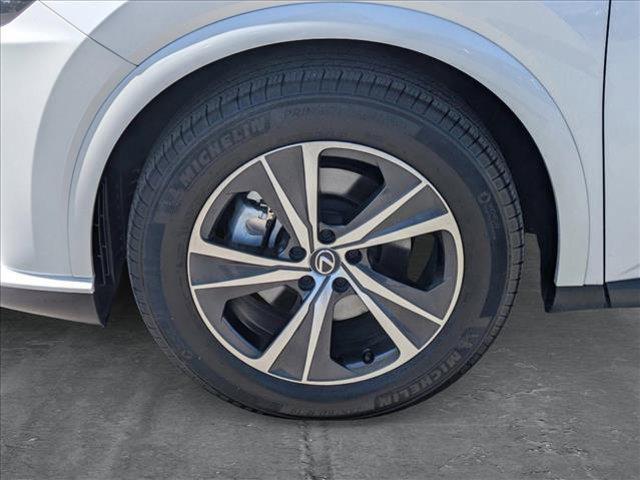 Photo of 2024 Eminent White Pearl Lexus RX 350